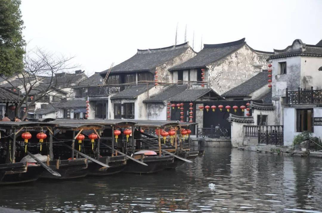 逃离诡异小镇